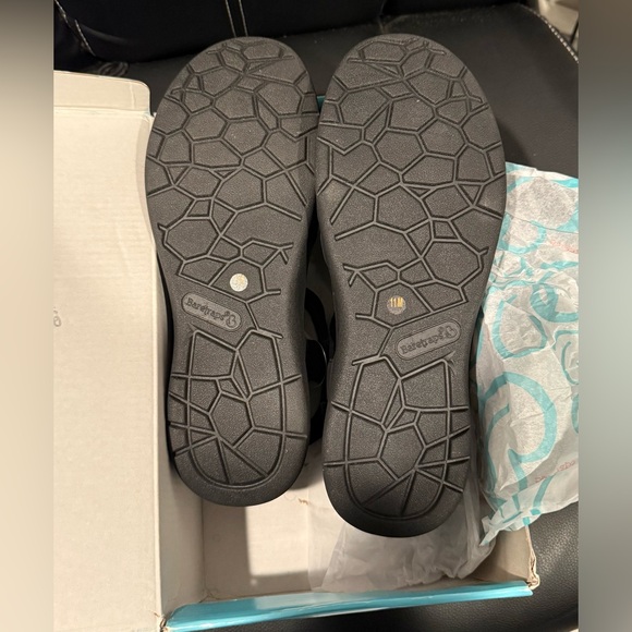 Baretraps Tracey Sandal - Picture 5 of 5